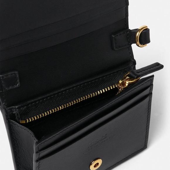 Versace greca goddess chain wallet crossbody bag NWT - Picture 2 of 12